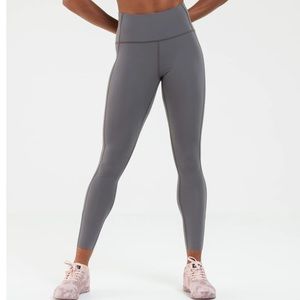 Wit Fitness NAVY High Waisted 7/8 pant. Size S. LIKE NEW